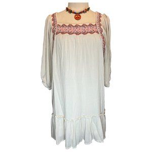 Short cream crinkle dress